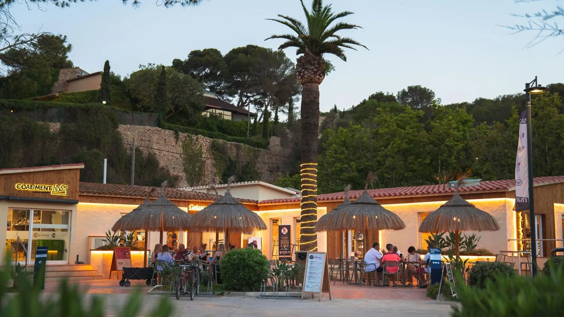 **** Kemp Tamarit Beach Resort Španělsko