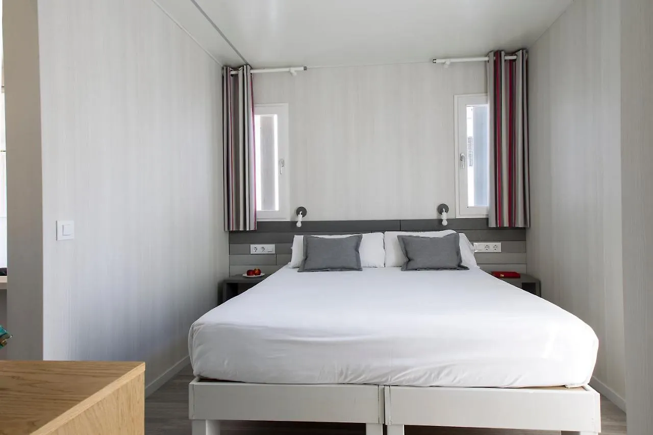Tamarit Beach Resort 4*,